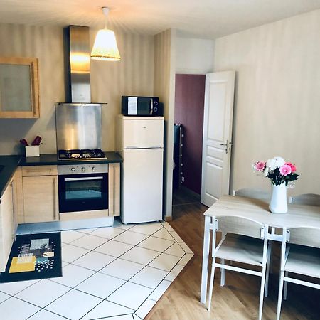 Logement Centre Ville D'Epernay Avec Parking Prive Exteriér fotografie
