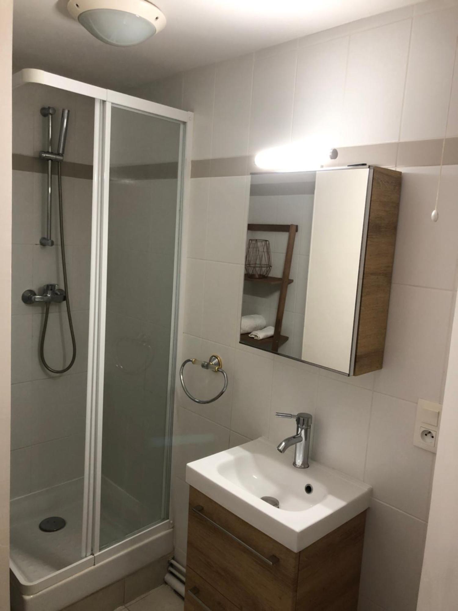 Logement Centre Ville D'Epernay Avec Parking Prive Exteriér fotografie